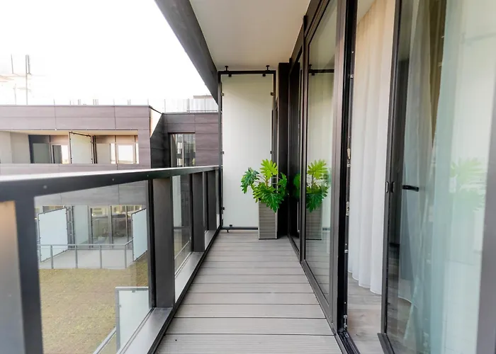 Hanza Tower De Lux Green